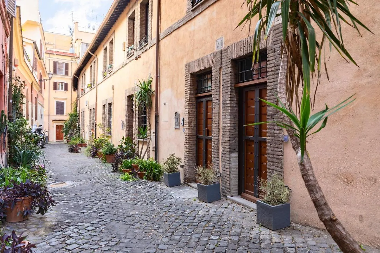 Apartment Ciancaleoni Studio Atelier Dell'Artista - Monti Rom Italien