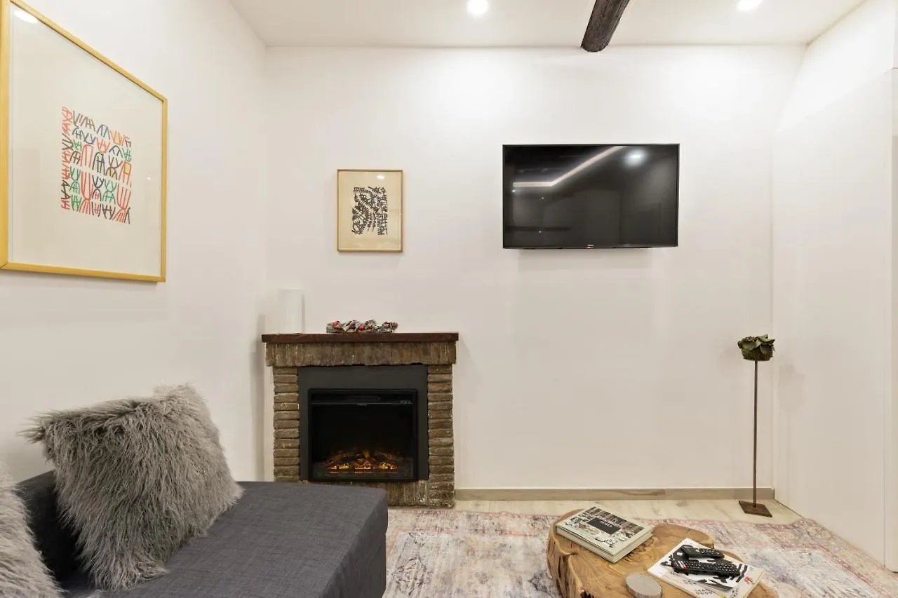 Appartamento Ciancaleoni Studio Atelier dell'Artista - Monti Roma